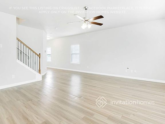 3rd image of 173 Parkview Place Dr