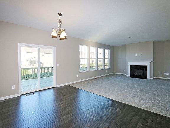 3rd image of 5680 Grevillea Ln