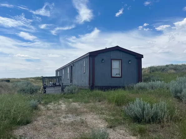 4010 Sunburst Dr, Evansville, WY 82636