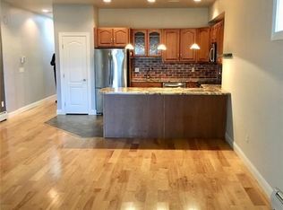 16 Broad St, Milford, CT 06460