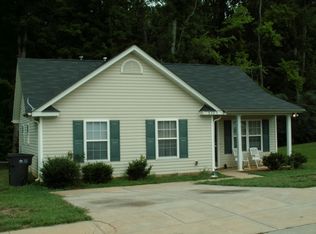 5329 Windy Valley Dr, Charlotte, NC 28208