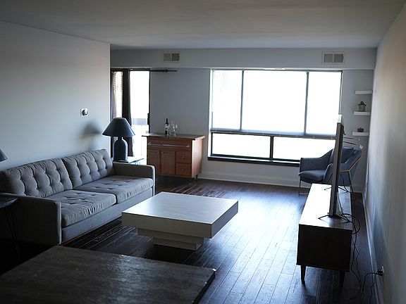 3rd image of 3700 Capri Ct APT 506