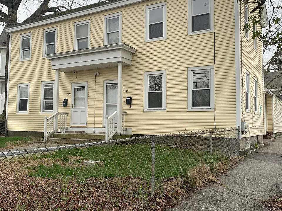 327 E Merrimack St