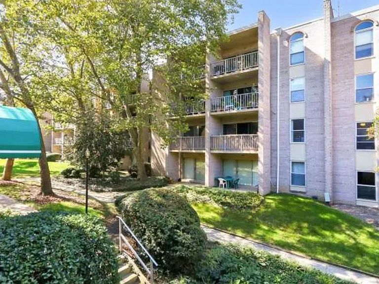 5205 Duke St #201 — Photo 21