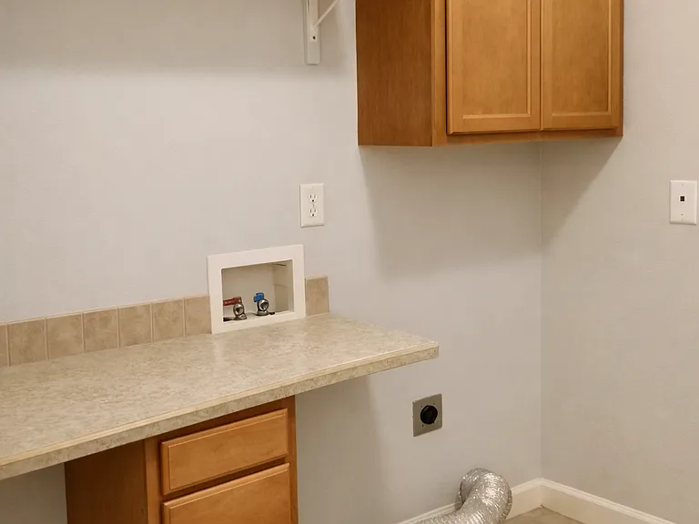 220 NE Greystone Loop — Photo 26