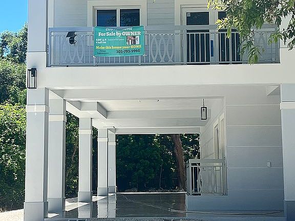3rd image of 25 Bonita Ave