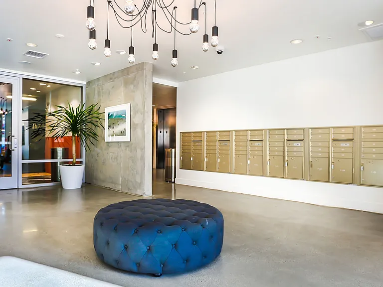 201 Marshall — Photo 20