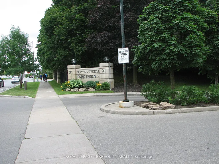 81 Townsgate Dr #306 — Photo 10