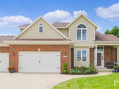 12237 Krystal Ct NW, Grand Rapids, MI, 49534