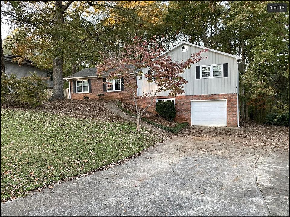 1st image of 313 River Bluff Dr