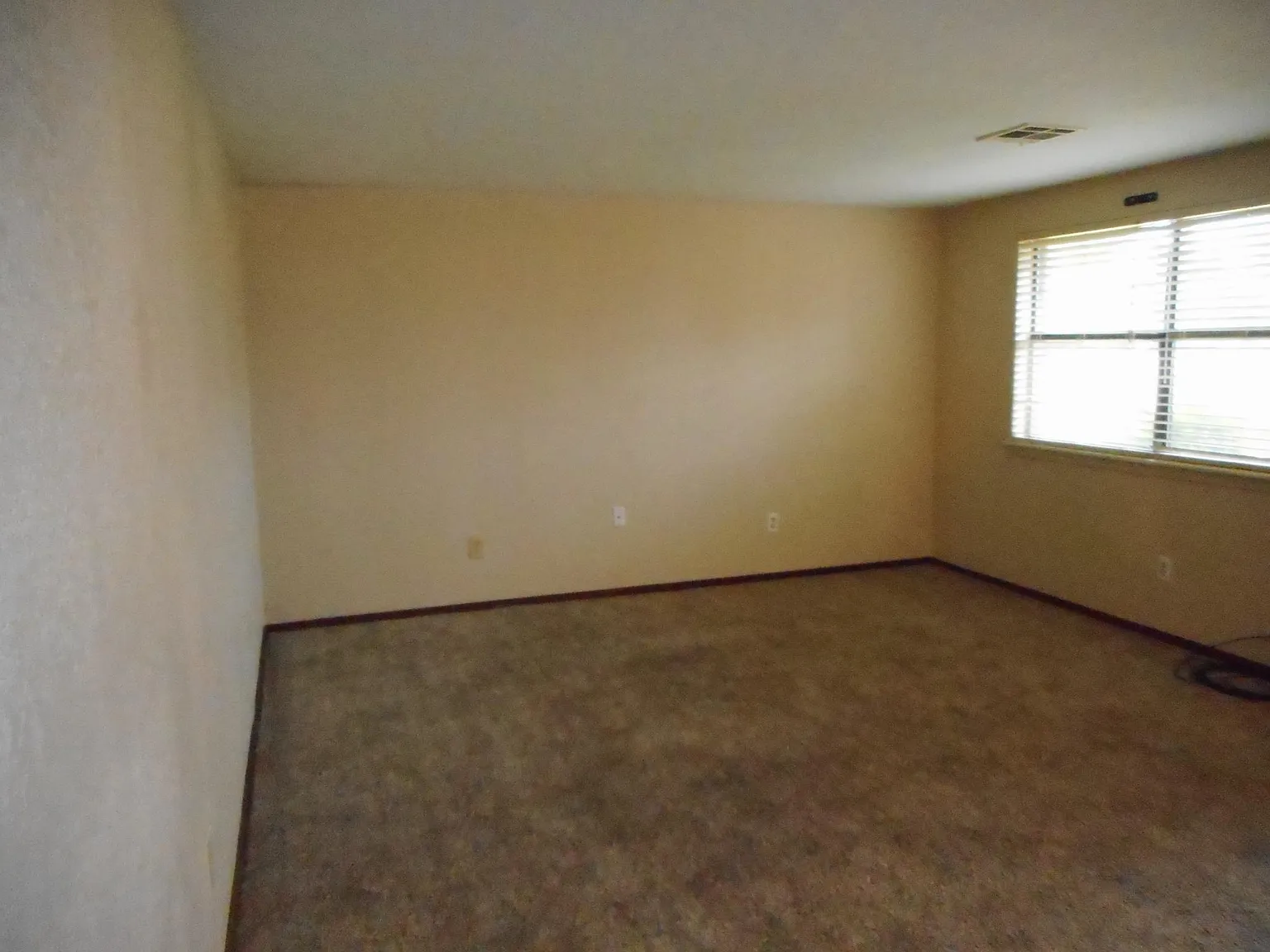 8409 Wakefield St — Photo 2