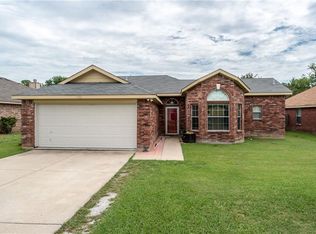 498 Sunrise Cir, Seagoville, TX 75159