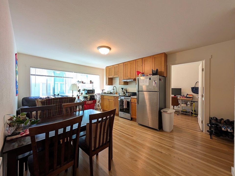 1st image of 2534 Benvenue Ave #6