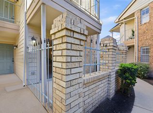 12550 Whittington Dr APT 303, Houston, TX 77077