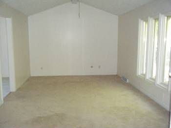 3rd image of 818 Lodge Dr
