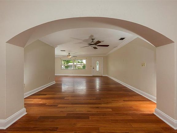 3rd image of 1116 SW All American Blvd