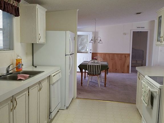 2nd image of 14845 Avenida De Palma