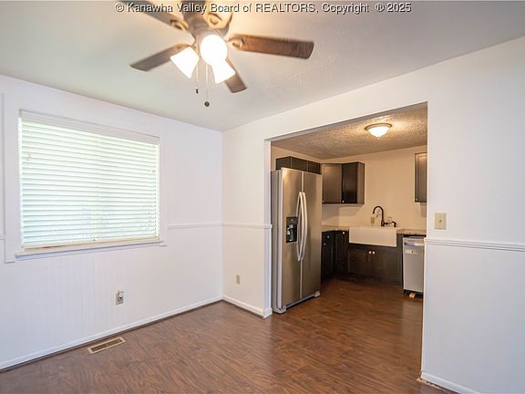 5th image of 1014 Woodward Dr
