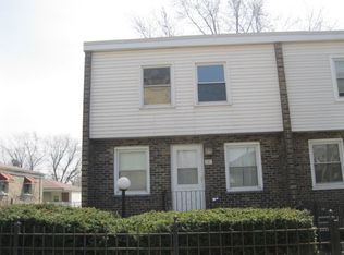 341 W Root St, Chicago, IL 60609