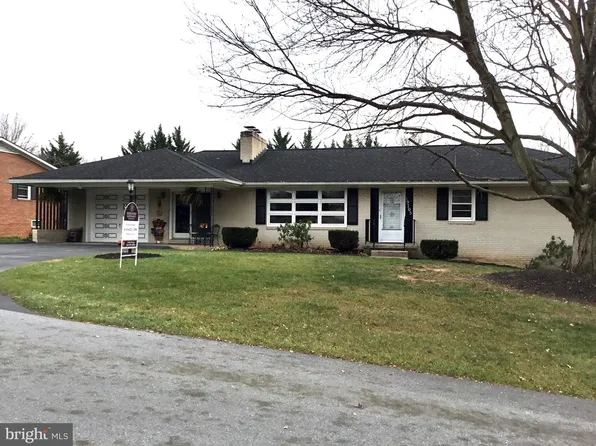 19705 Scott Hill Dr, Hagerstown, MD 21742