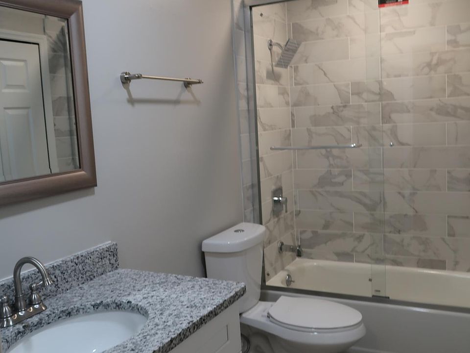 1st image of 2311 Sun Valley Cir