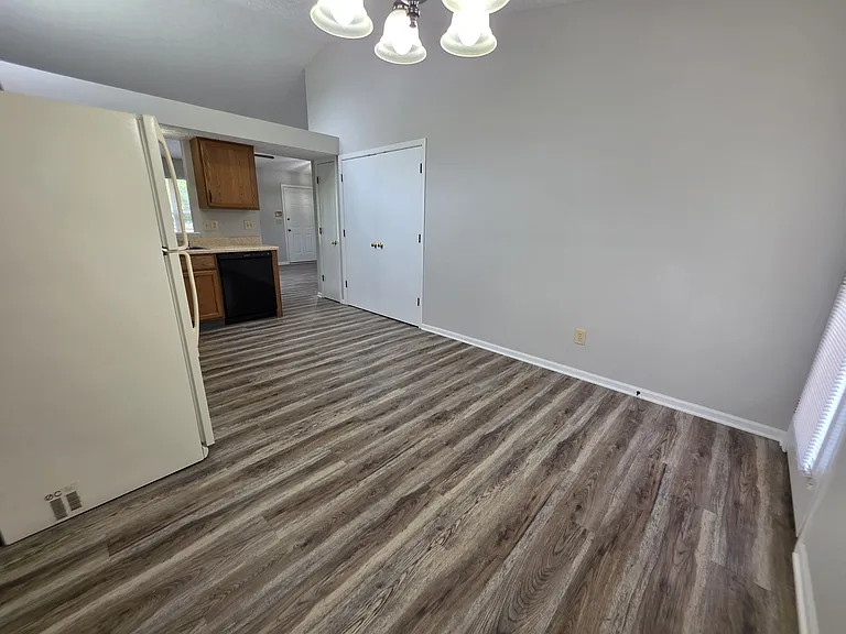 7253 Fablegate Ct — Photo 11