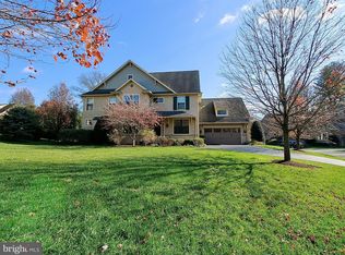127 Traymore Ln, Rose Valley, PA 19063