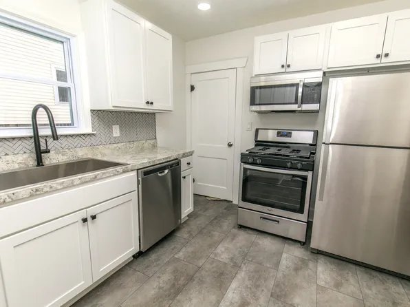 347 High St, Kent, OH 44240