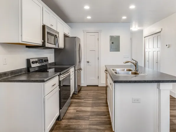 112 Park View Commons, 112 Parkview Ct #B, Wiggins, CO 80654