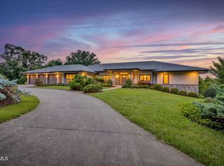 5855 Chestnut Ridge Rd, Kingsport, TN 37664