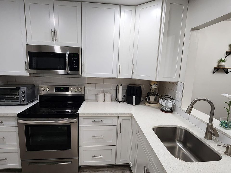 1st image of 8400 Lagos De Campo Boulevard #102