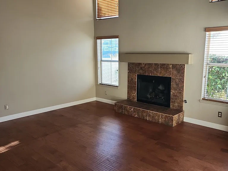 2657 Seashore Dr #1 — Photo 12
