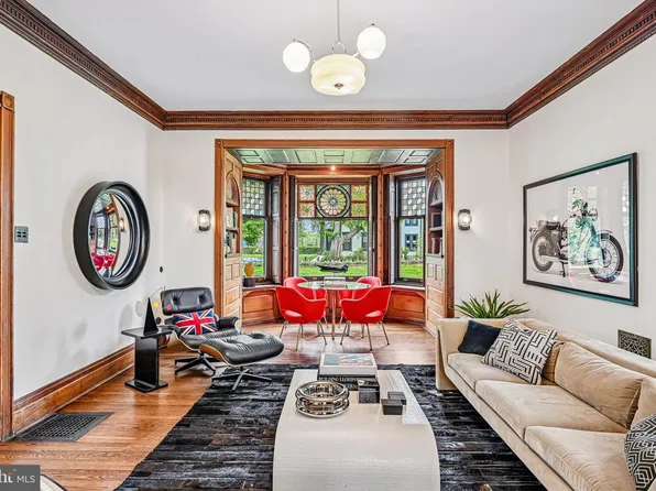 51 E Penn St, Philadelphia, PA 19144