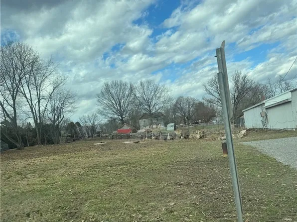 44972 Crestview Rd, Columbiana, OH 44408