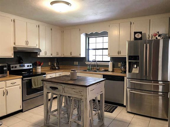 3rd image of 4694 Pimlico Dr