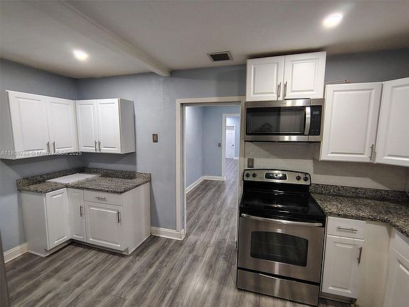 2nd image of 115 Walker Ave #0