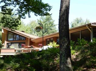 4156 12th Rd, Escanaba, MI 49829