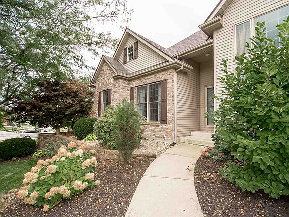 4th image of 1782 E Brookside Trl