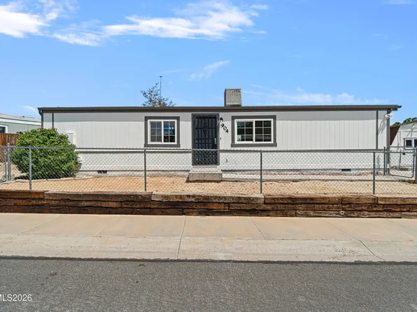 904 Highlands Dr, Carson City, NV 89706