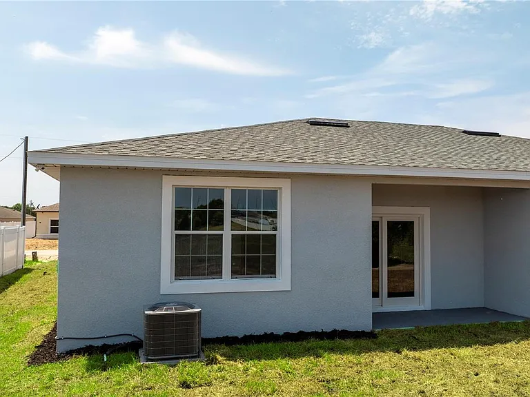833 Colville Dr — Photo 23