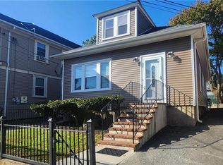 154 Veazie St, Providence, RI 02908