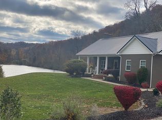 10427 Winfield Rd, Winfield, WV 25213