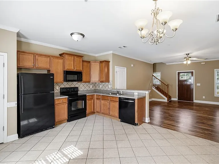 211 Oconee River Cir — Photo 10