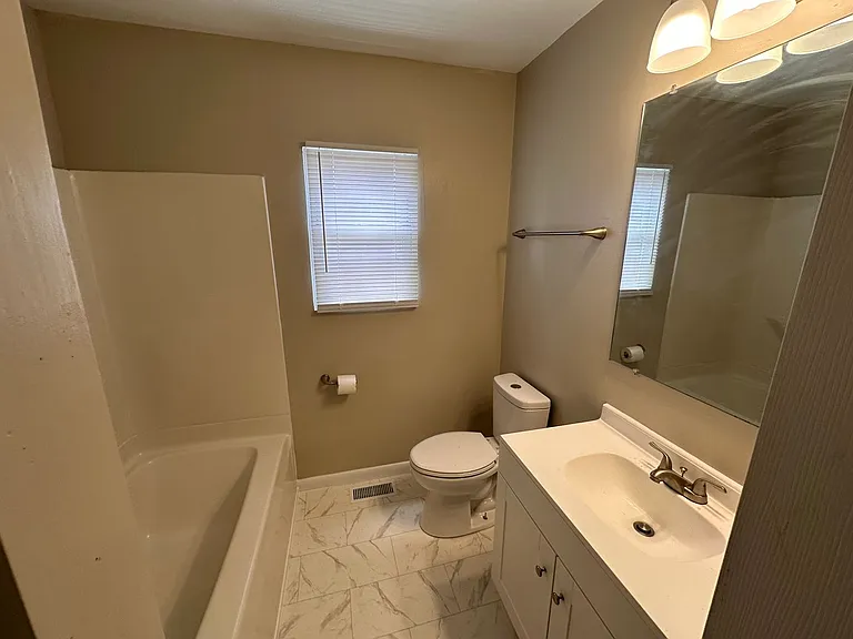 3919 N Audubon Rd — Photo 3