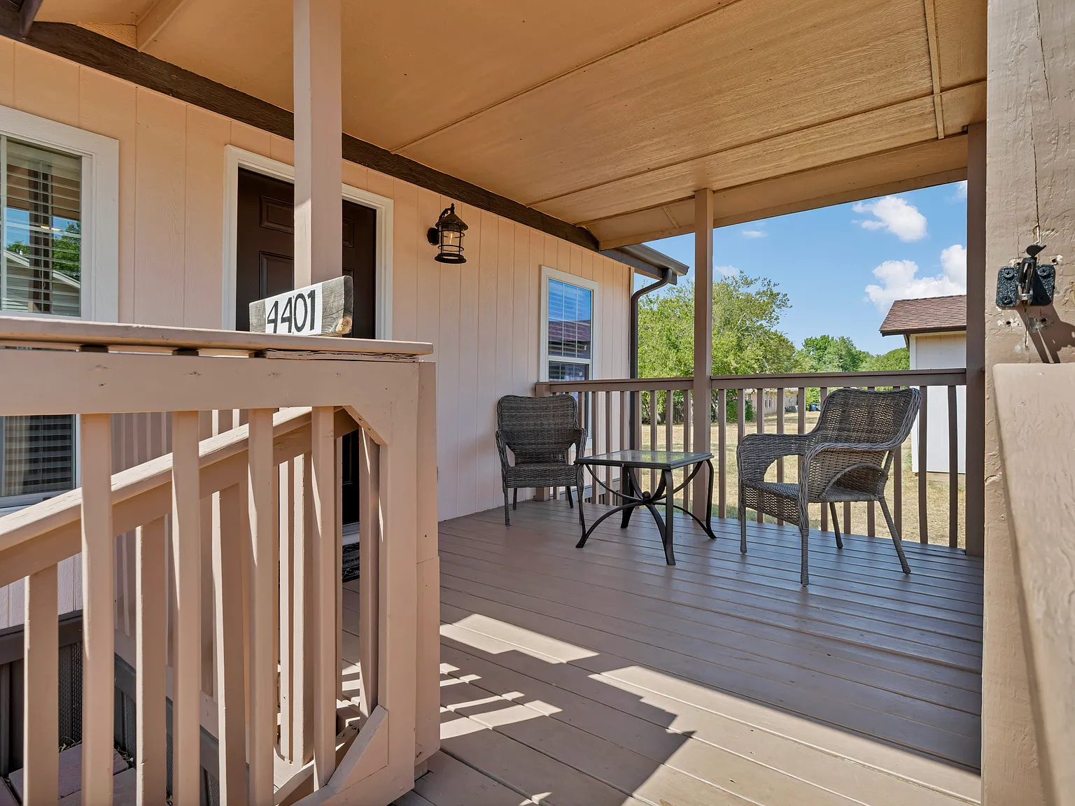 2 bed, 800 sqft, $1,250 — Photo 2