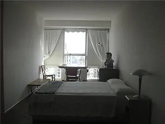 Sold by Macklowe Investment Properties