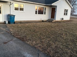 416 Main St, Emden, IL 62635