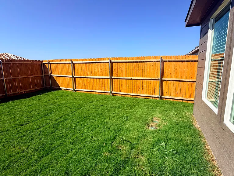 1832 Sanderling St — Photo 12