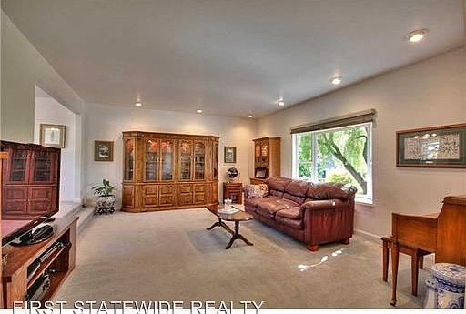 4th image of 10206 Avocado Pl