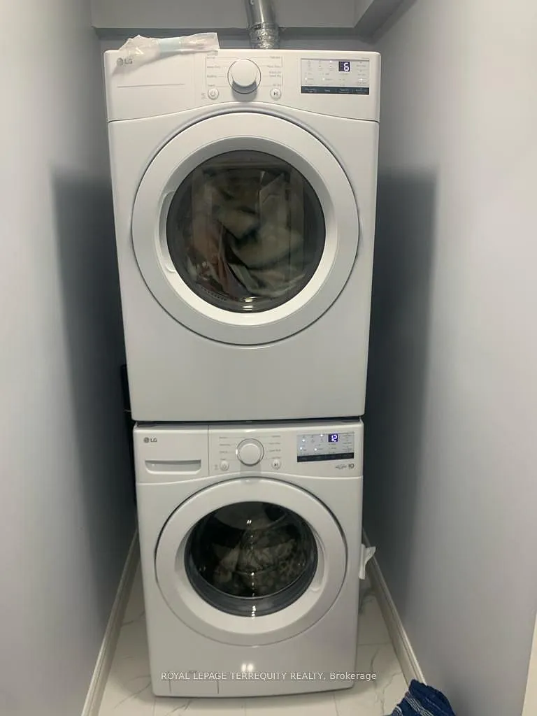 2 bed, $2,000 — Photo 2